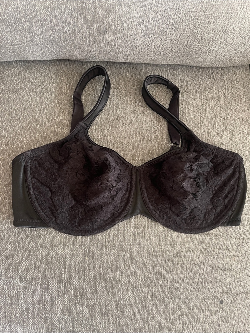 Lilyette Black Lace Full Coverage Underwire Bra